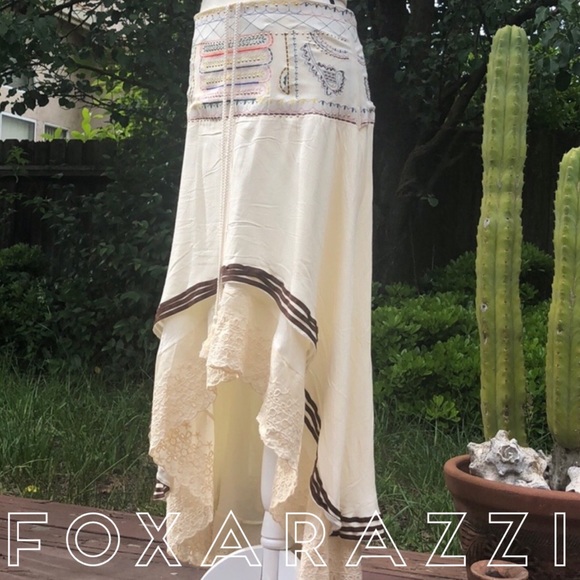Boho Gypsy Cotton Embroidered Cream hi low Skirt - Picture 5 of 8